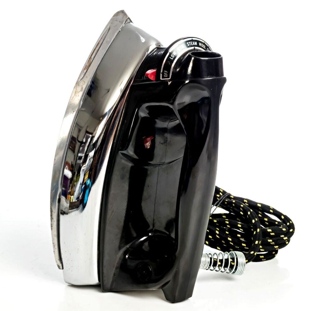 Proctor-Silex Vintage Steam Iron Model 10727 Electric Chrome/Black WORKS